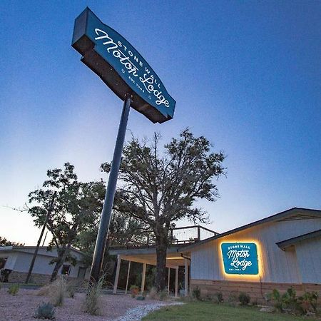 Stonewall Motor Lodge מראה חיצוני תמונה