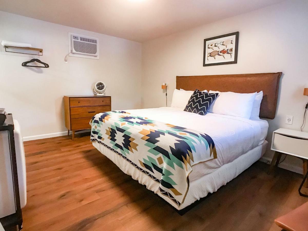 Stonewall Motor Lodge מראה חיצוני תמונה